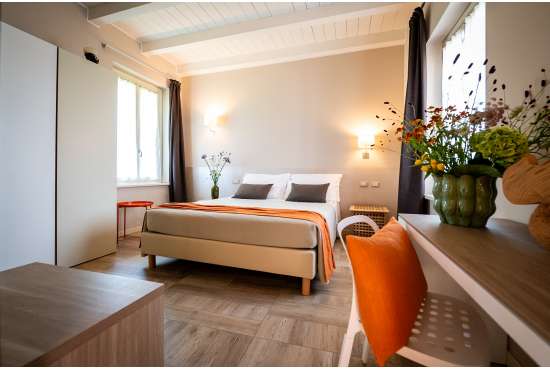 Camera standard Mora